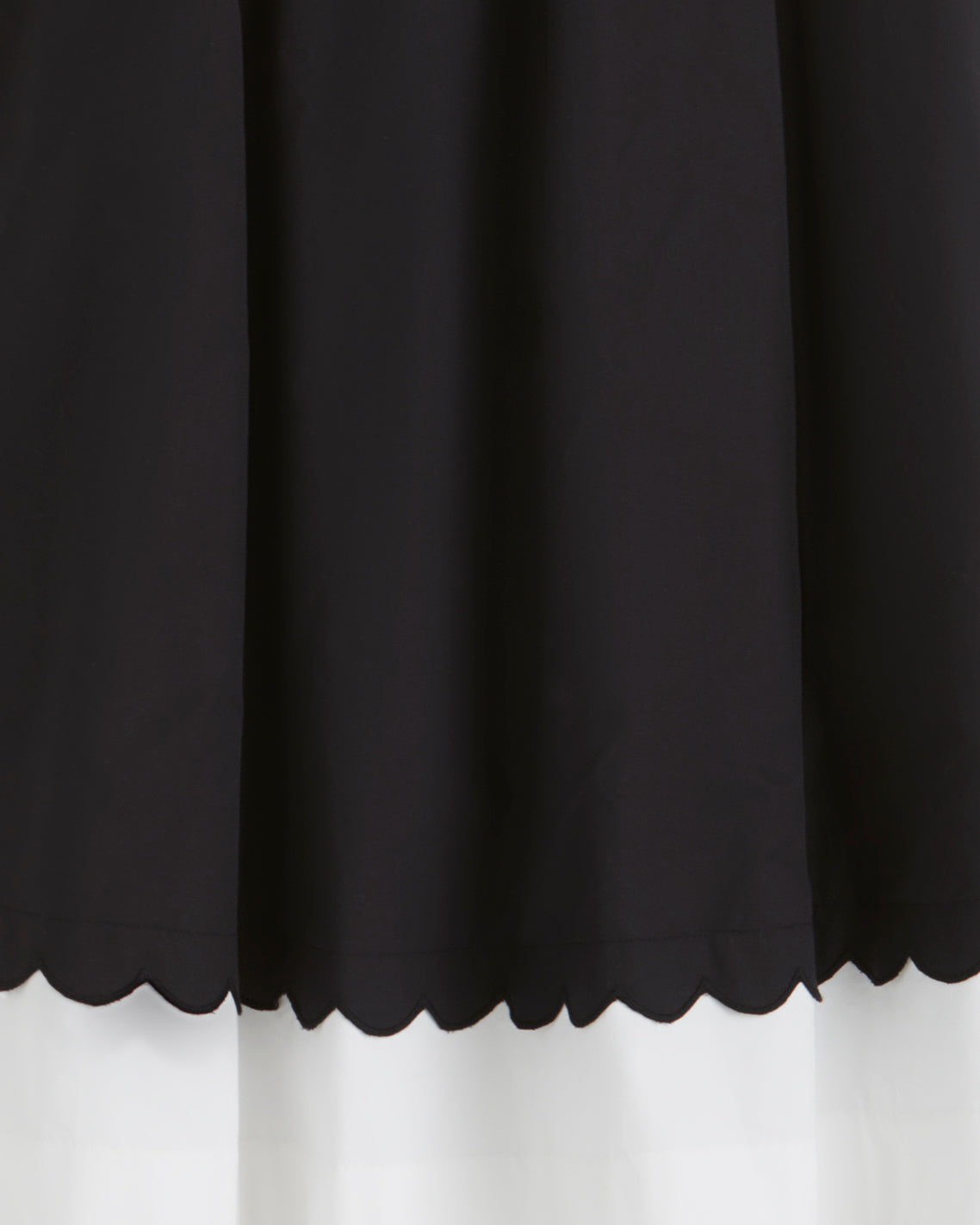 Draper James Black Midi Skirt in Black and White