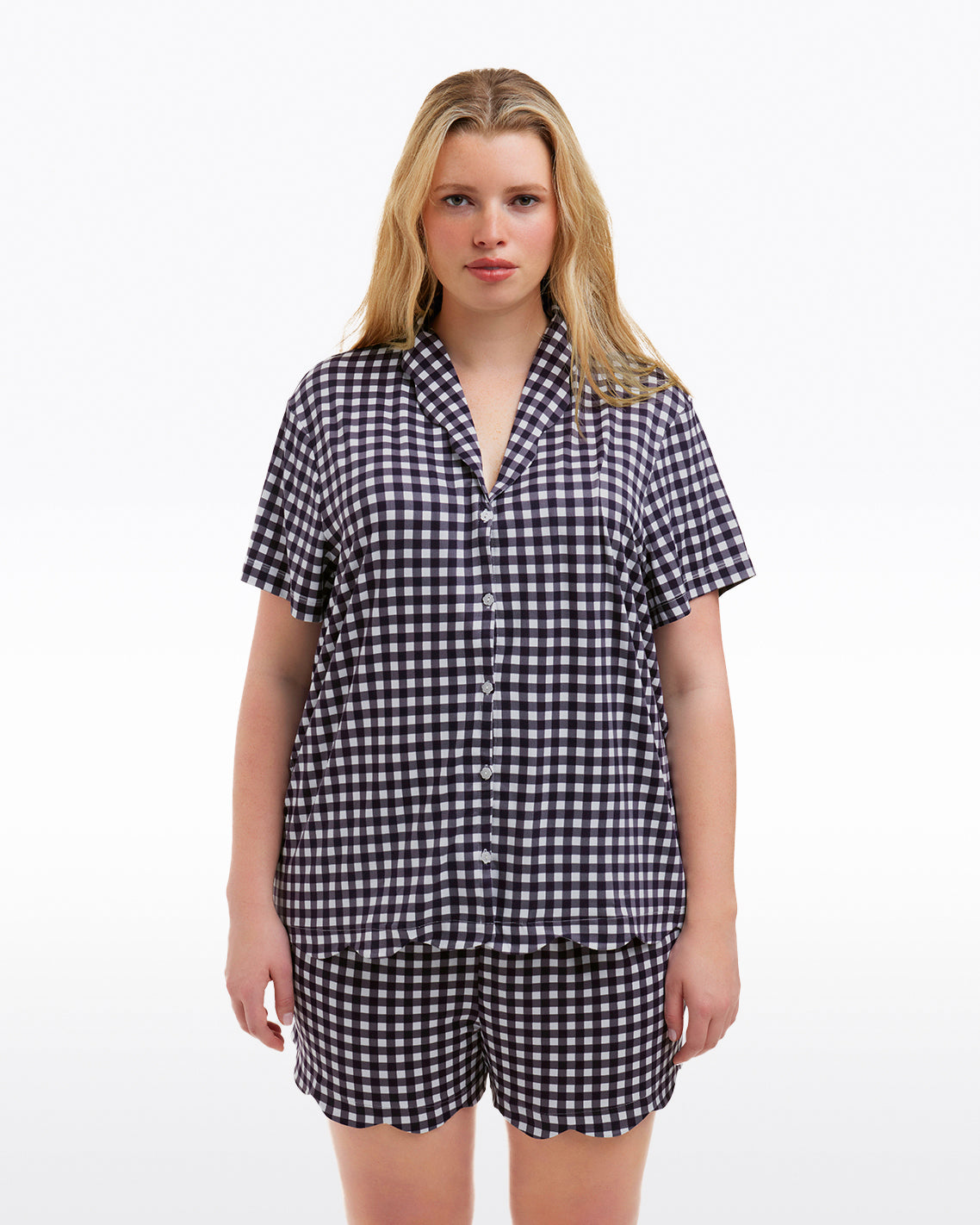 Draper James Nassau Navy Gingham Scallop Sara Pajama Set in Navy Gingham