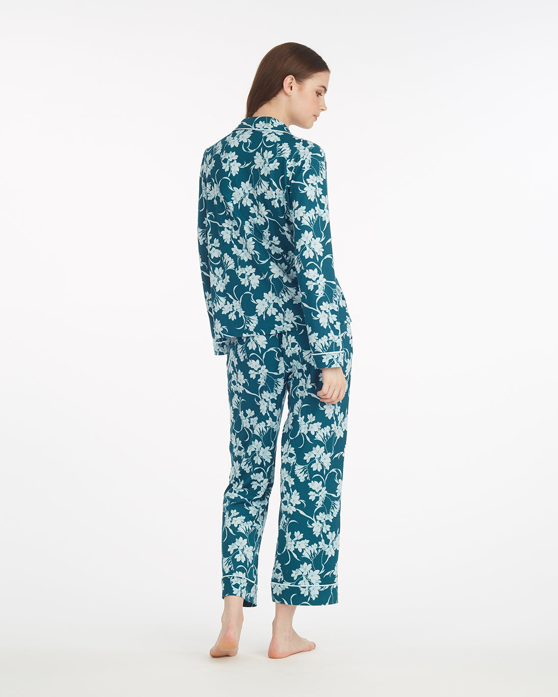 Draper James Wild Grove Long-Sleeve Linda Pajama Set in Wild Grove