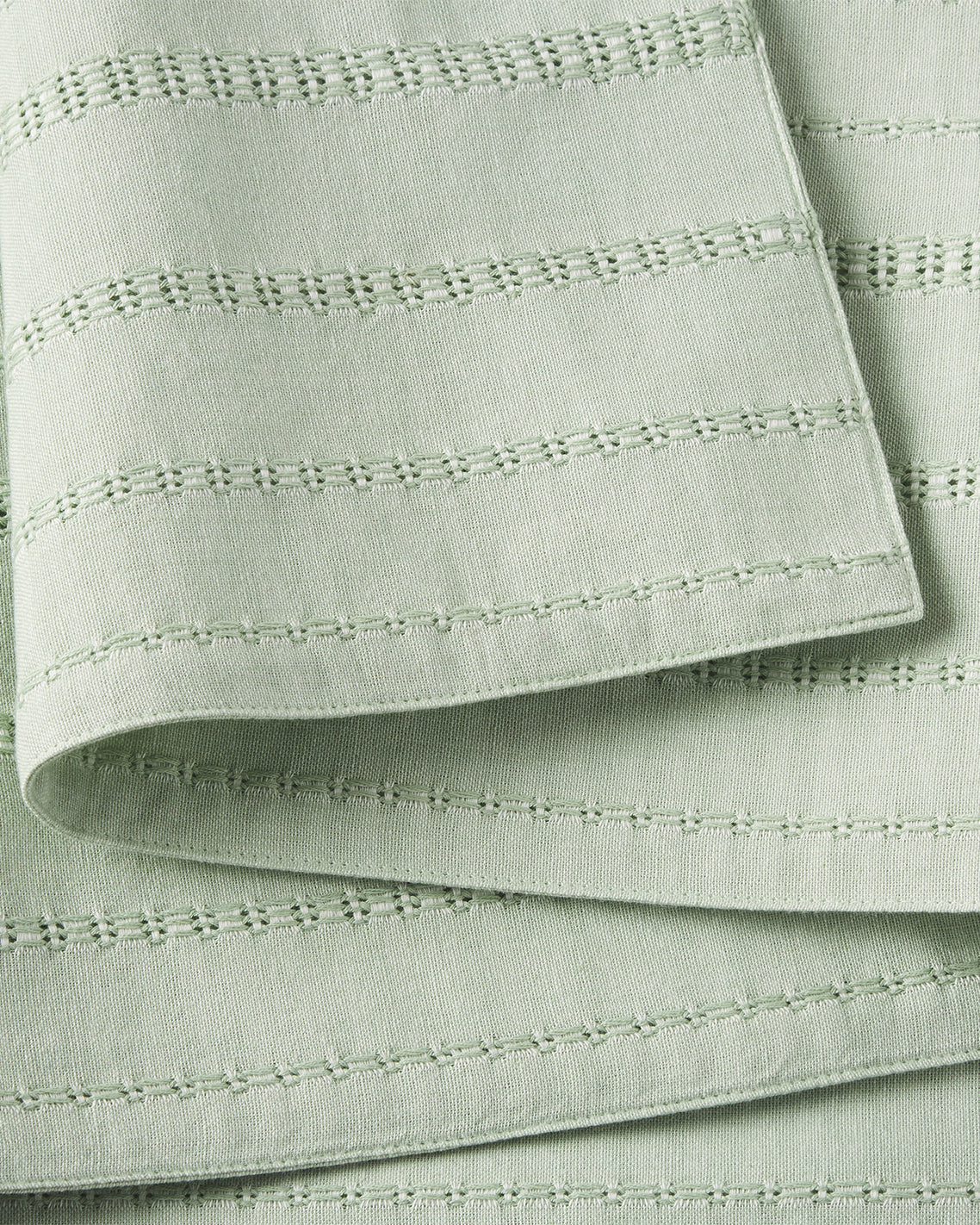 Draper James Green Woven Table Runner in Sage Green