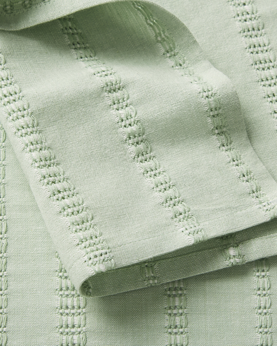 Draper James Green Woven Tablecloth in Sage Green 60x84