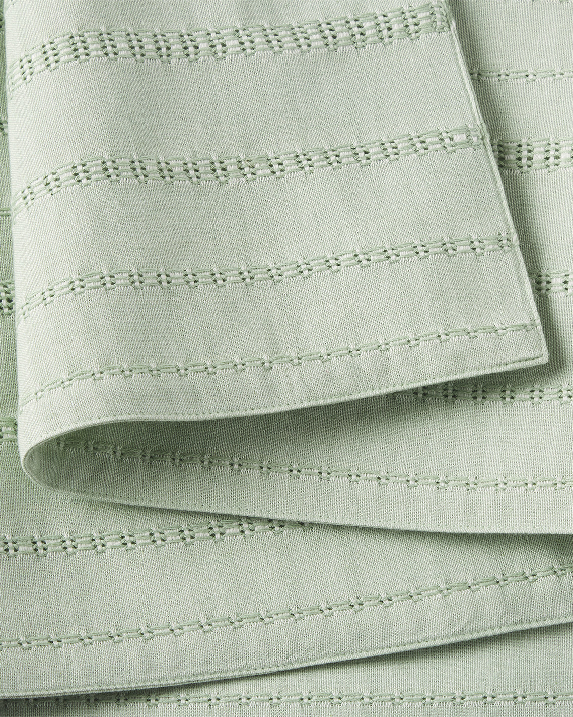 Draper James Green Woven Placemat Set in Sage Green