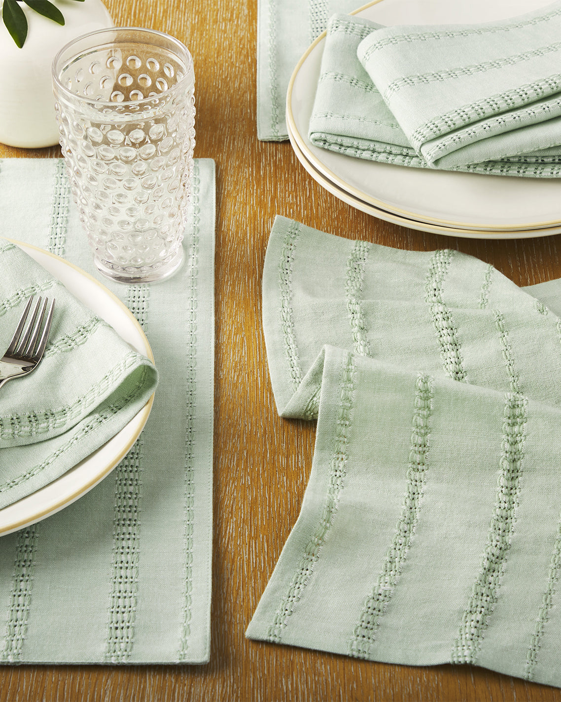 Draper James Green Woven Napkin Set in Sage Green
