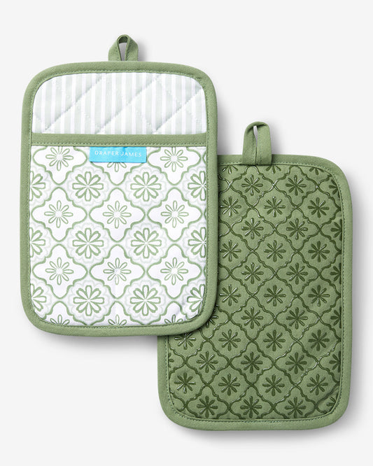Draper James Green Geometric Floral Pot Holder Set in Seafoam