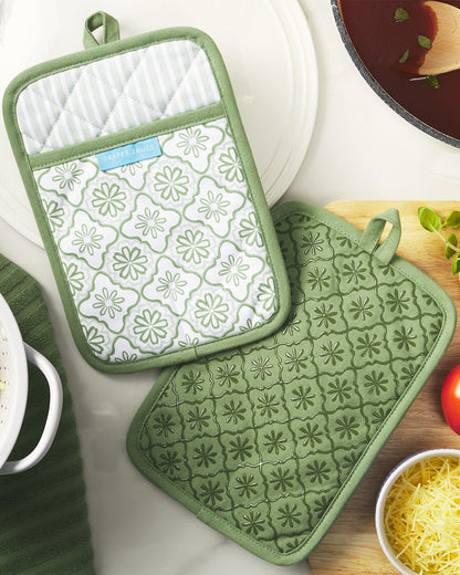 Draper James Green Geometric Floral Pot Holder Set in Seafoam