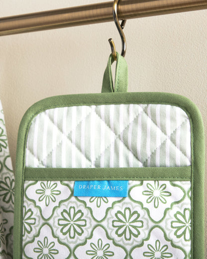 Draper James Green Geometric Floral Pot Holder Set in Seafoam