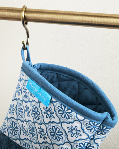 Draper James Blue Geometric Floral Silicone Oven Mitt Set in Blue