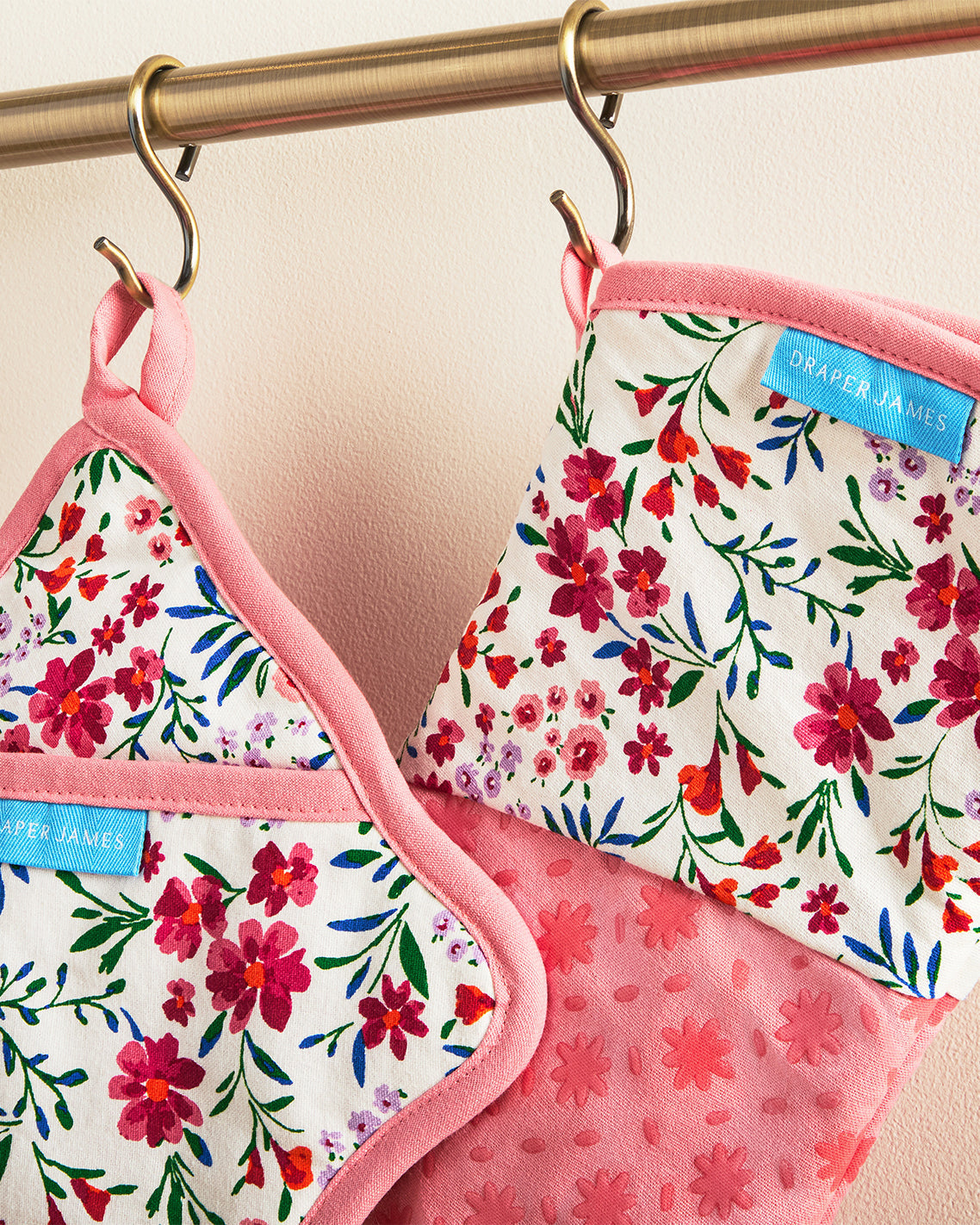 Draper James Pink Multi Pink Field Flowers Kitchen Set