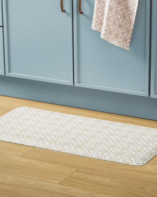 Draper James Natural Geometric Floral Kitchen Mat in Natural