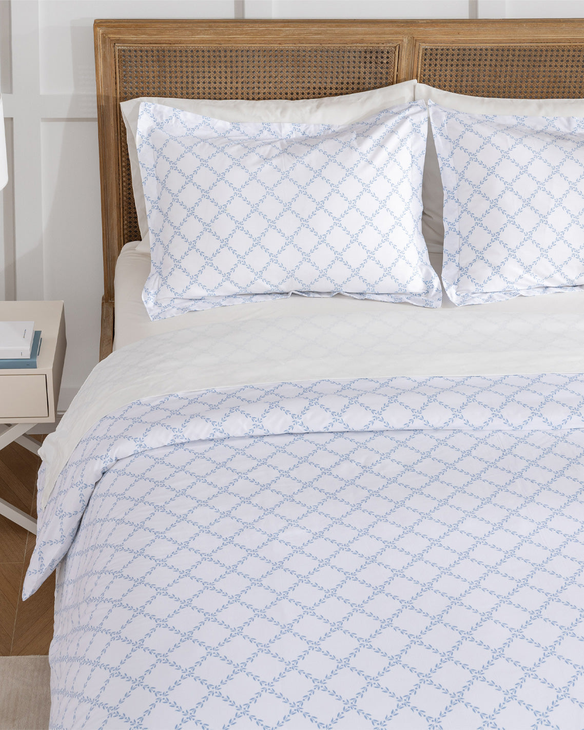 Draper James Magnolia White Multi Amy Lattice Cotton Percale Duvet Set